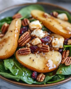 Sweet & Savory Caramelized Pear & Spinach Salad 24 0 0 66